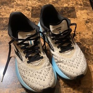 Brooks Hyperion Tempo Women's Shoes - White and Blue